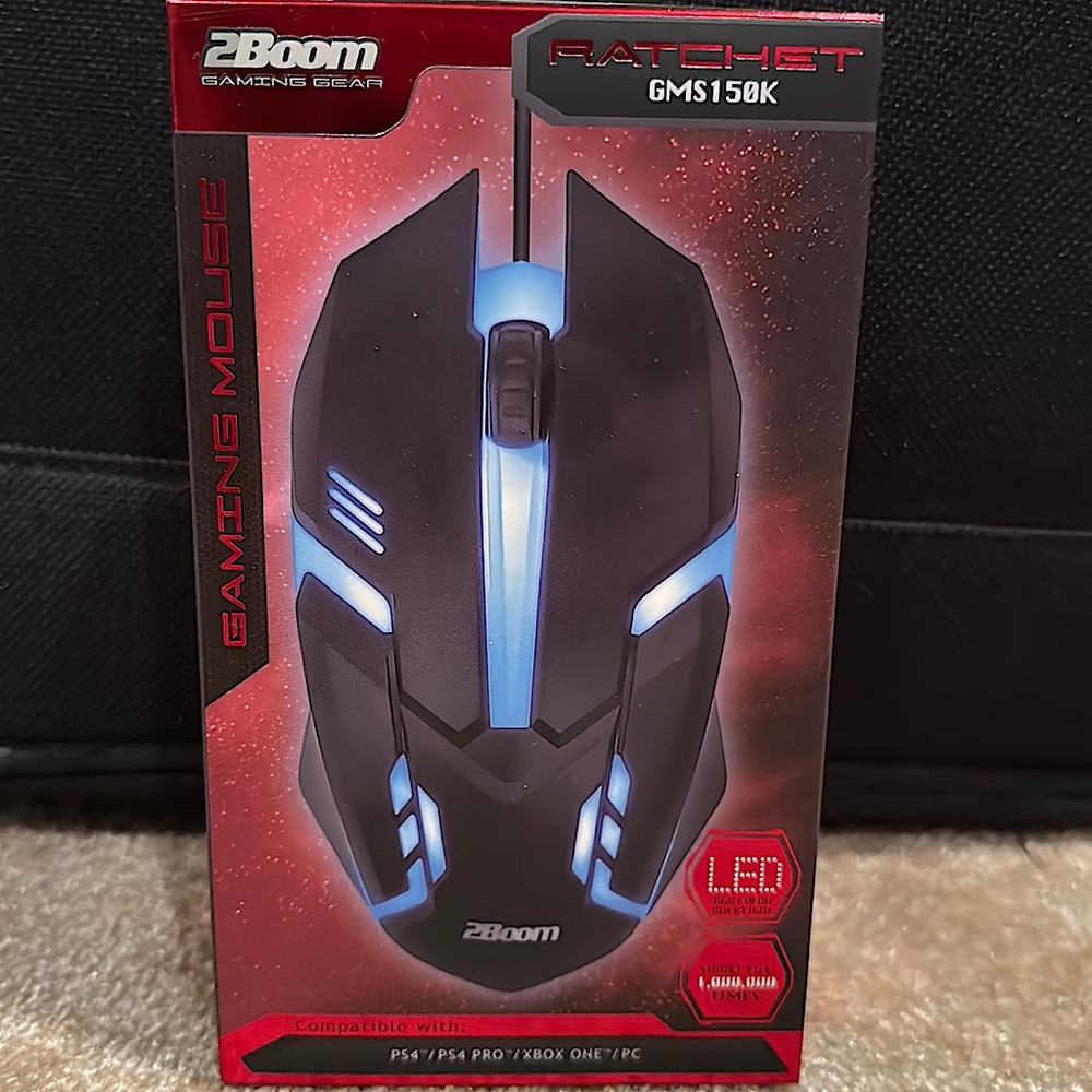 LED video gaming mouse